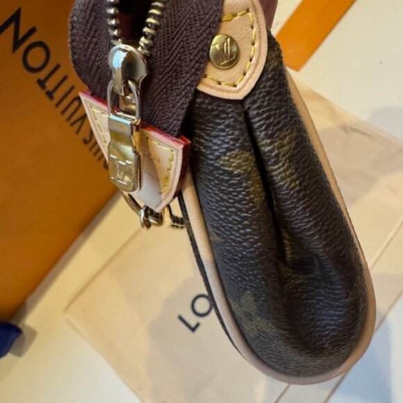 Louis Vuitton Eva Bag - Picture 7 of 9